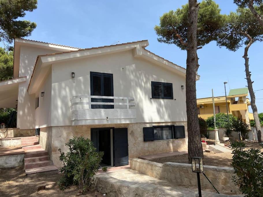 Casa Vacanze Amiche Del Mare Pulsano Bagian luar foto
